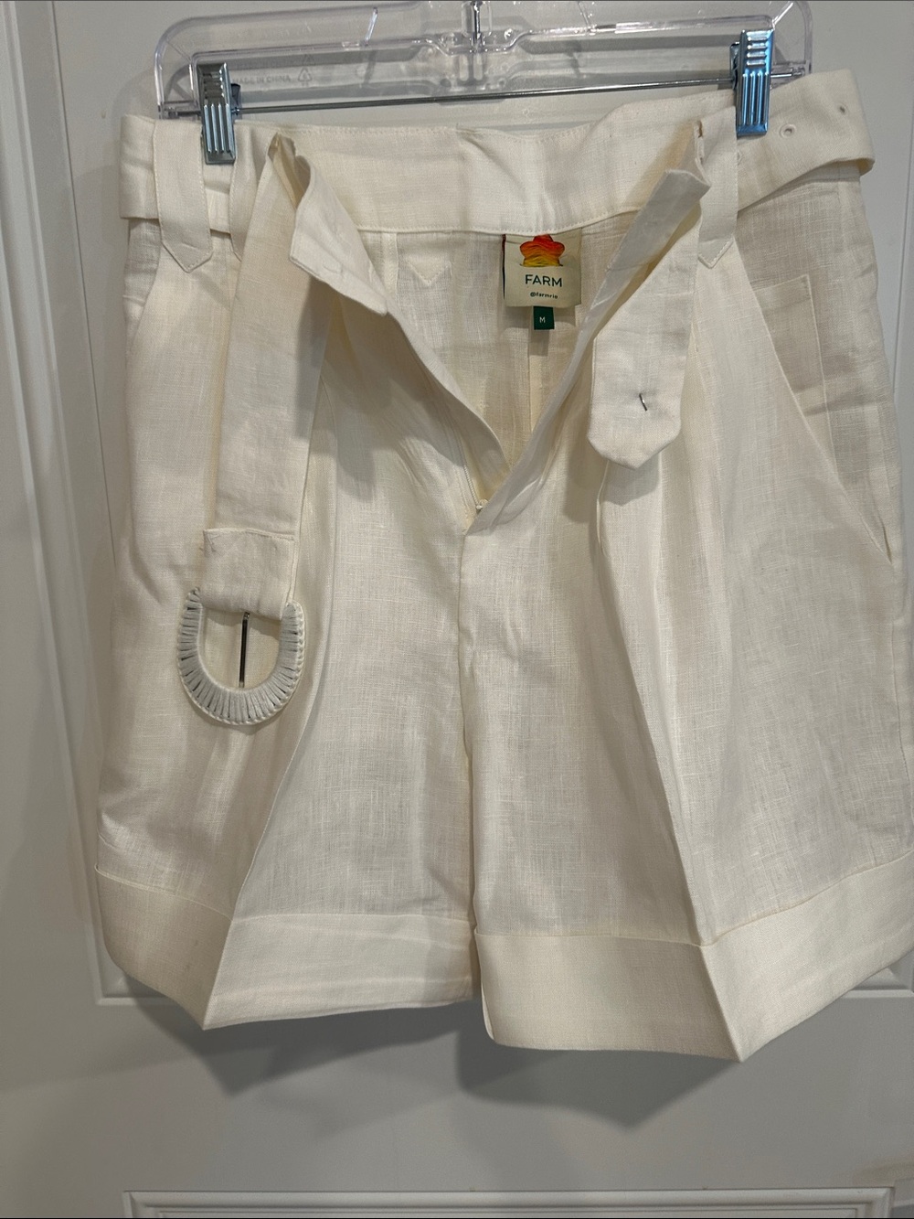 FARM Rio Cream High-Waist Linen Shorts medium fits 4 to 8 - Picture 2 of 8